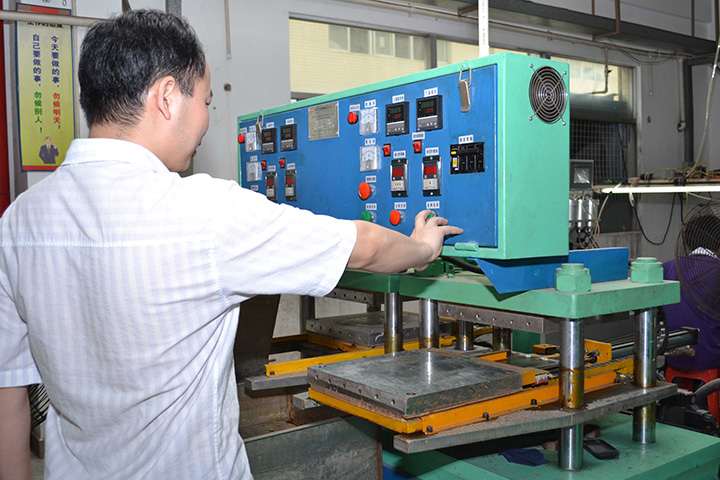 公司生產(chǎn)車間